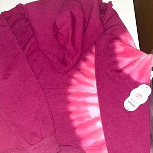 BURGUNDY TIE-DYE SWEATSHIRT